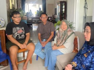 Pilot ATR yang Gugur di Gunung Bulusaraung Sulsel Warga Tigaraksa, Wabup Intan Takziah