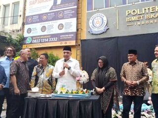 Wujudkan Cita-cita Almarhum Soal Pendidikan, Zaki-Intan Resmikan Politeknik Ismet Iskandar