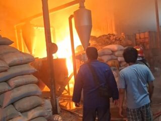 Pabrik Bahan Obat Nyamuk di Legok Terbakar, Satu Karyawan Alami Luka