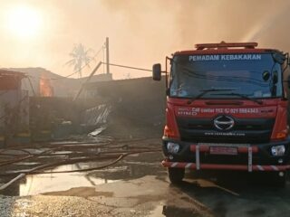 Gudang Shopee di Teluknaga Terbakar, Kerugian Ditaksir Rp3 Miliar