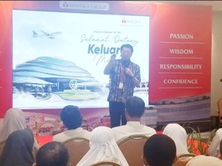 Bentuk Penghargaan, Mayora Berangkatkan 43 Karyawan Umroh Bersama Pasangan