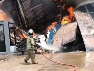 Kebakaran Kepung Pergudangan Kosambi Permai, 20 Gudang Terbakar