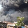 Pabrik Plastik di Cikupa Terbakar, Ledakan Terdengar Berulang, Warga Panik